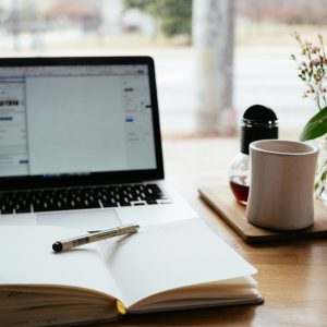 DARMOWE MATERIAŁY: Karta pracy: 10 ćwiczeń na czas przeszły w języku polskim.